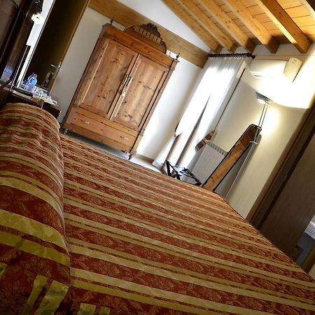 9 Muse Bed And Breakfast Canneto sull'Oglio Bagian luar foto