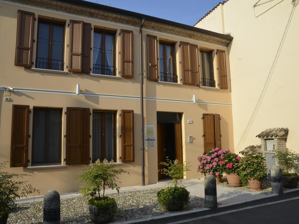 9 Muse Bed And Breakfast Canneto sull'Oglio Bagian luar foto