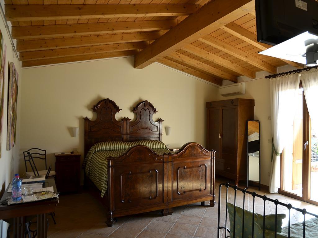 9 Muse Bed And Breakfast Canneto sull'Oglio Bagian luar foto