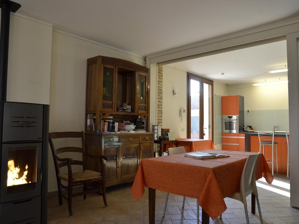 9 Muse Bed And Breakfast Canneto sull'Oglio Bagian luar foto