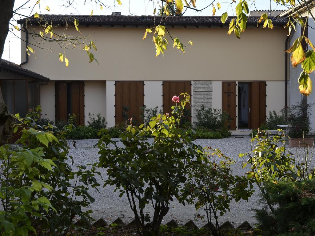 9 Muse Bed And Breakfast Canneto sull'Oglio Bagian luar foto