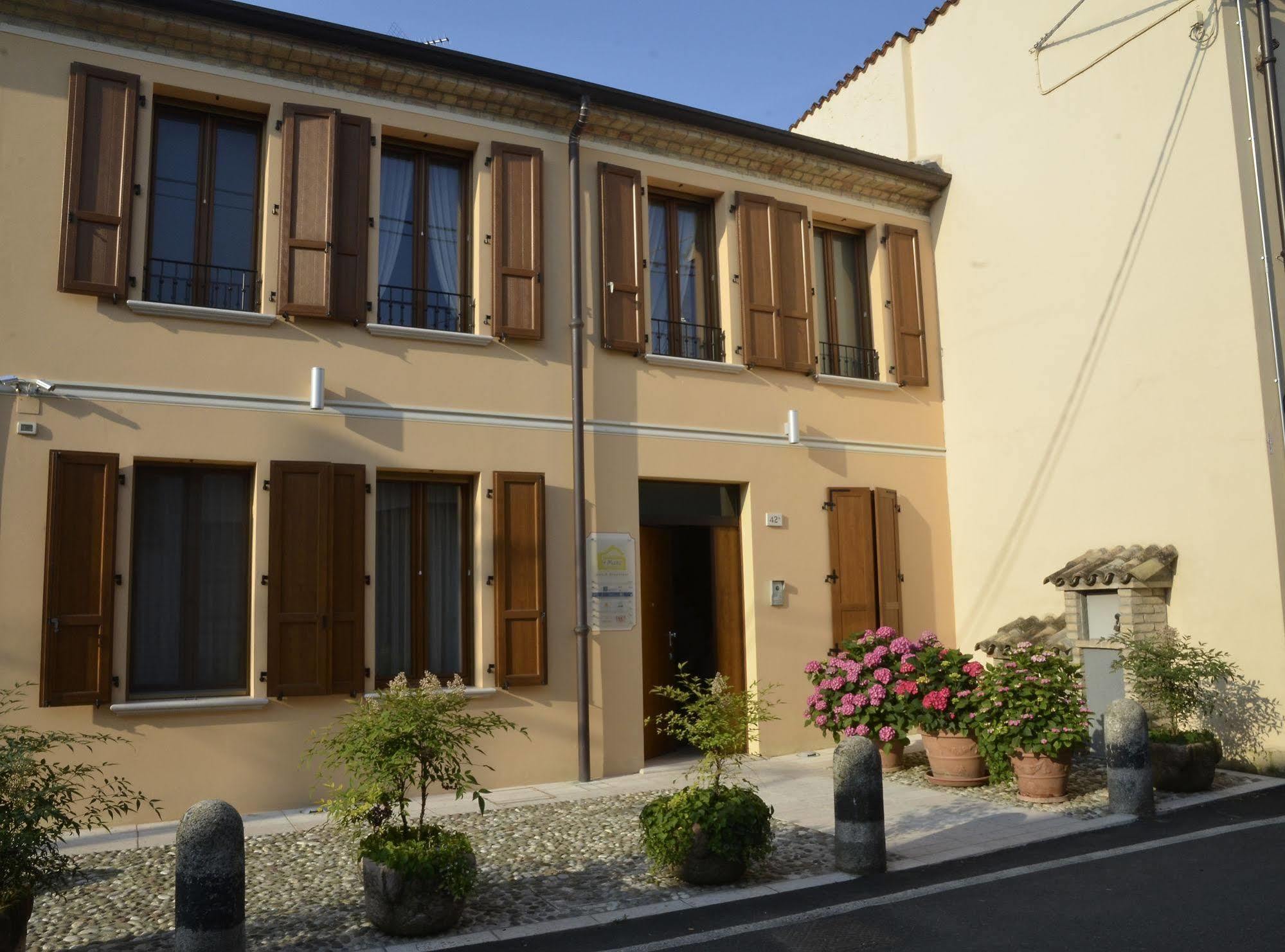 9 Muse Bed And Breakfast Canneto sull'Oglio Bagian luar foto