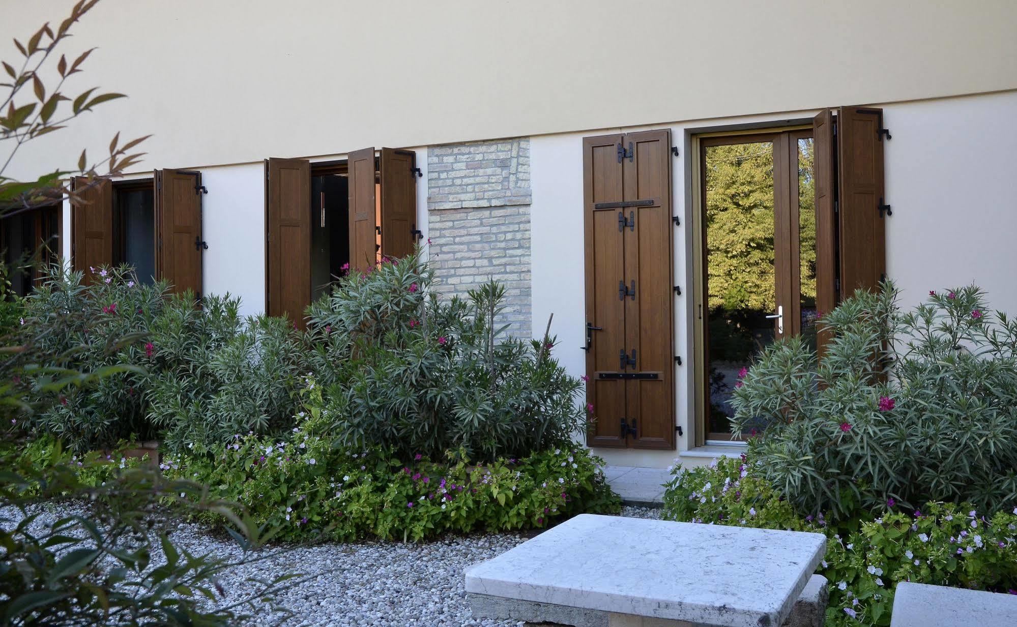 9 Muse Bed And Breakfast Canneto sull'Oglio Bagian luar foto