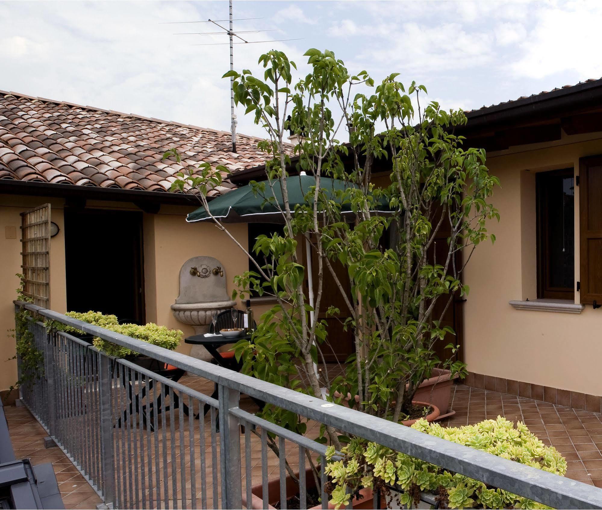 9 Muse Bed And Breakfast Canneto sull'Oglio Bagian luar foto