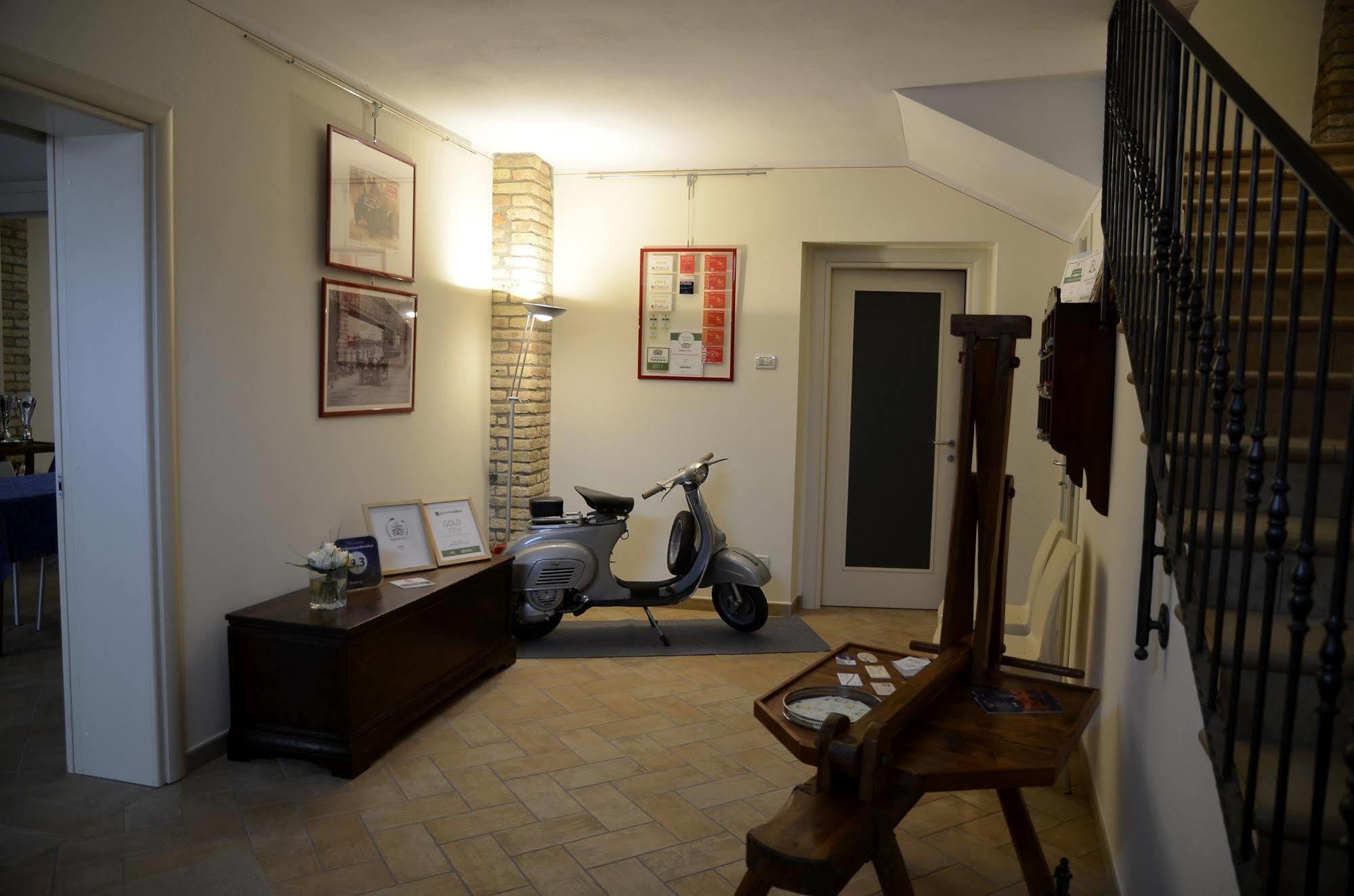 9 Muse Bed And Breakfast Canneto sull'Oglio Bagian luar foto