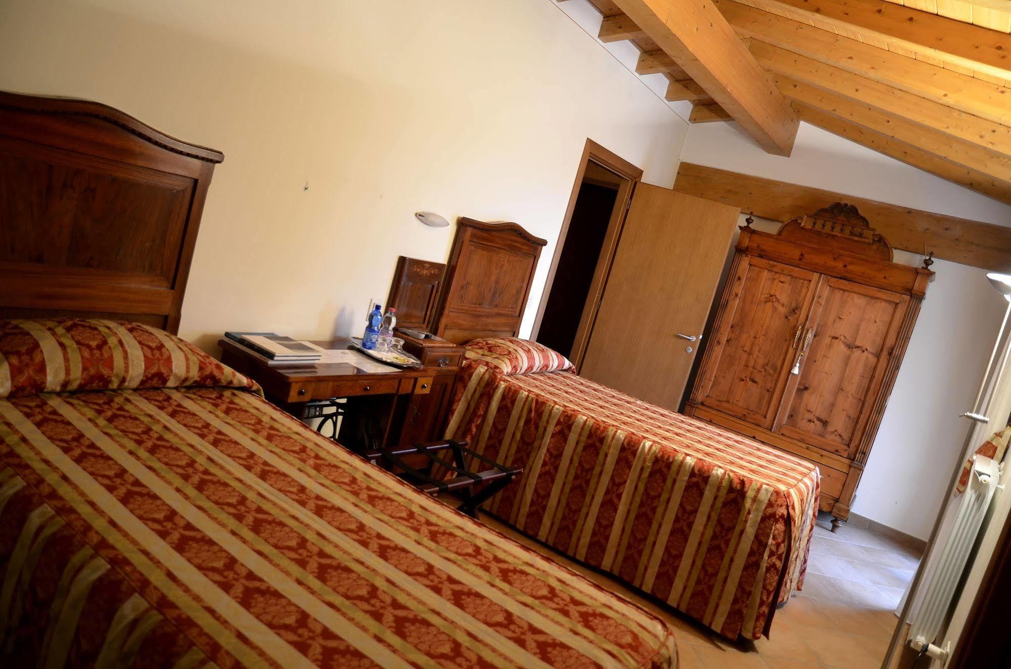 9 Muse Bed And Breakfast Canneto sull'Oglio Bagian luar foto